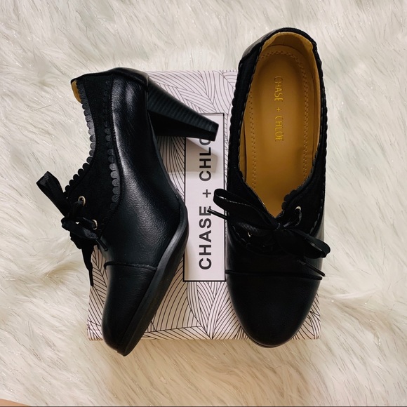 ⭐️ Chase & Chloe DORA-7 Vintage Black Heels - Picture 2 of 2